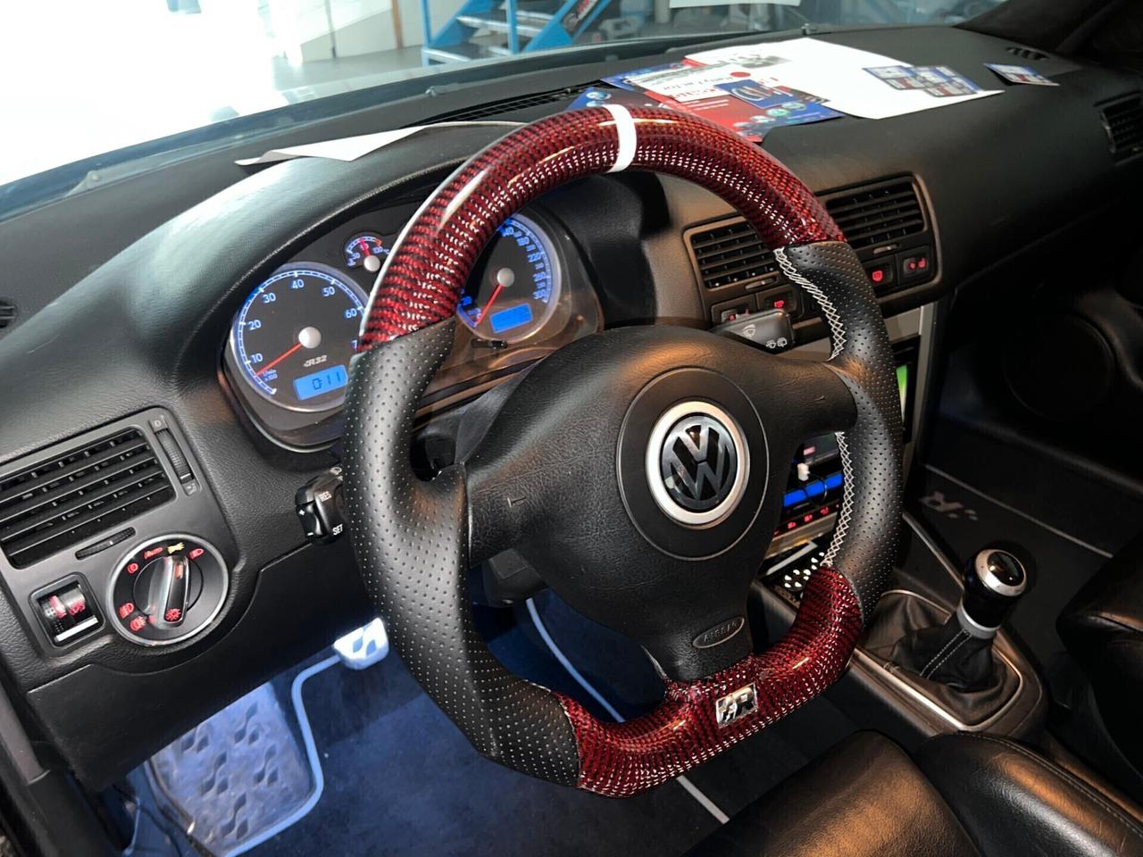 Volkswagen Golf R32