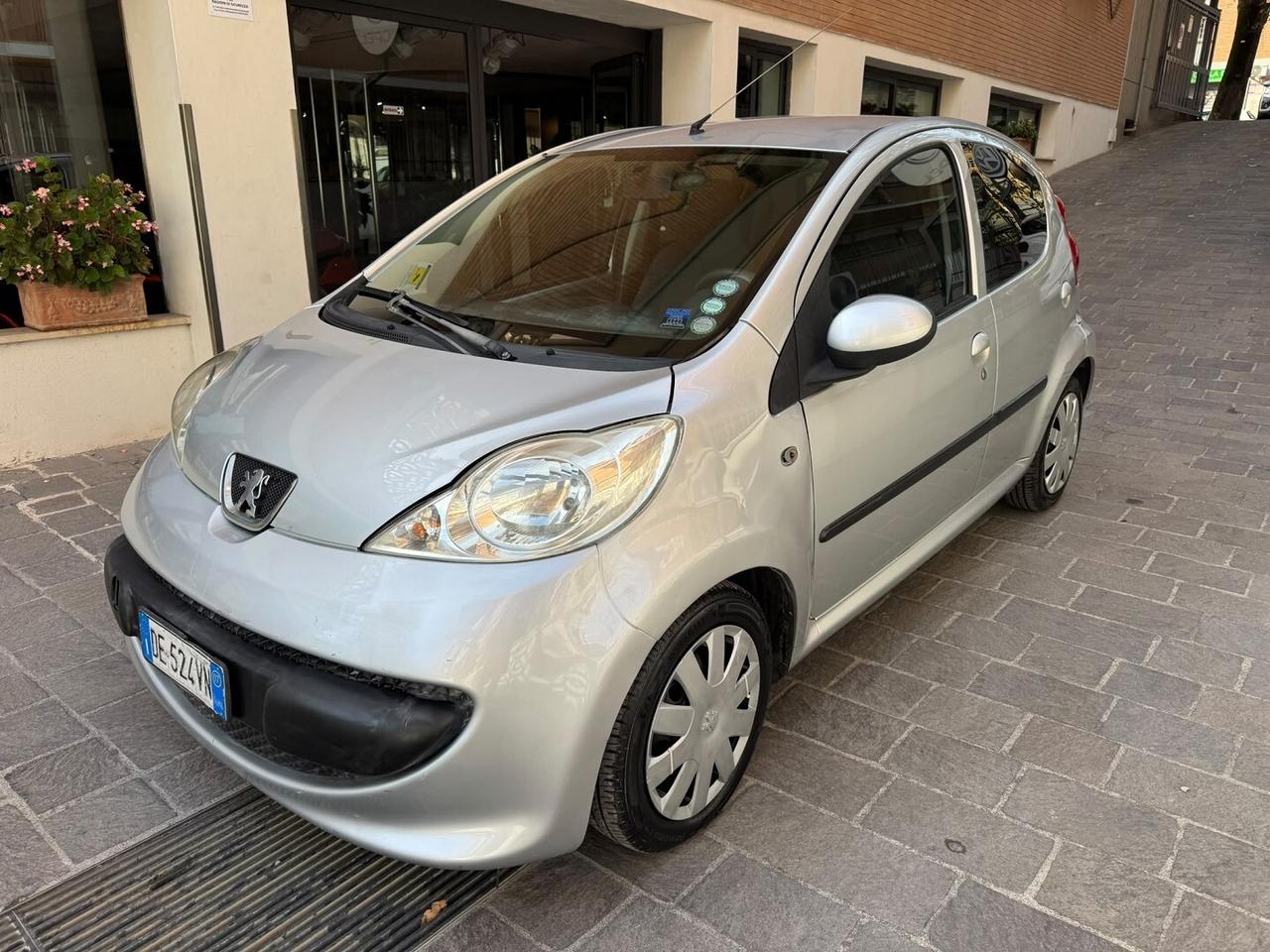 PEUGEOT 107 1.4 HDi 5 porte Sweet Years