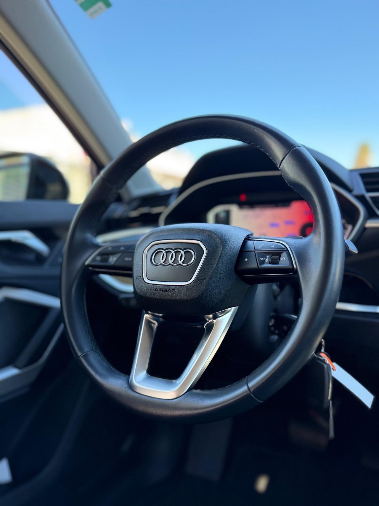 Audi Q3 35 TDI S tronic Business Advanced