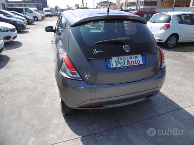 LANCIA Ypsilon 1.2 69 CV 5 porte Gold