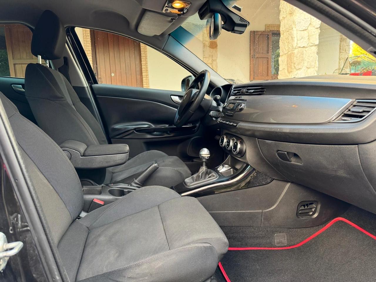 Alfa Romeo Giulietta 1.6 JTDm-2 105 CV Distinctive