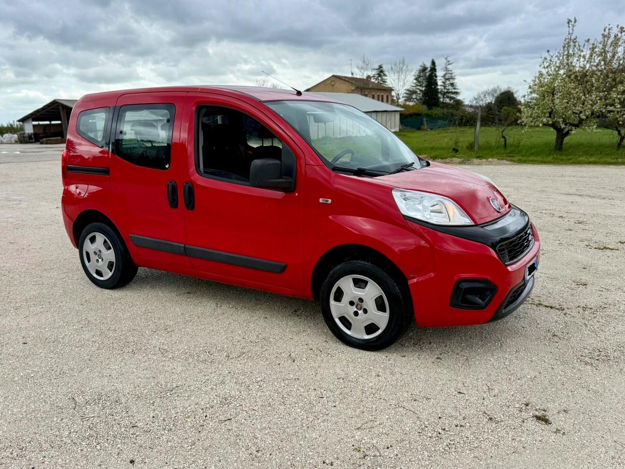 Fiat qubo 5posti 1.4 natural power EURO6 Uniproprietà