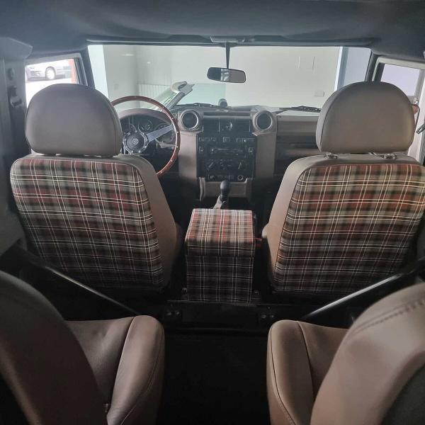 Land Rover Defender RESTORED 90 2.2 PUMA TD4- LIFE&STYLE