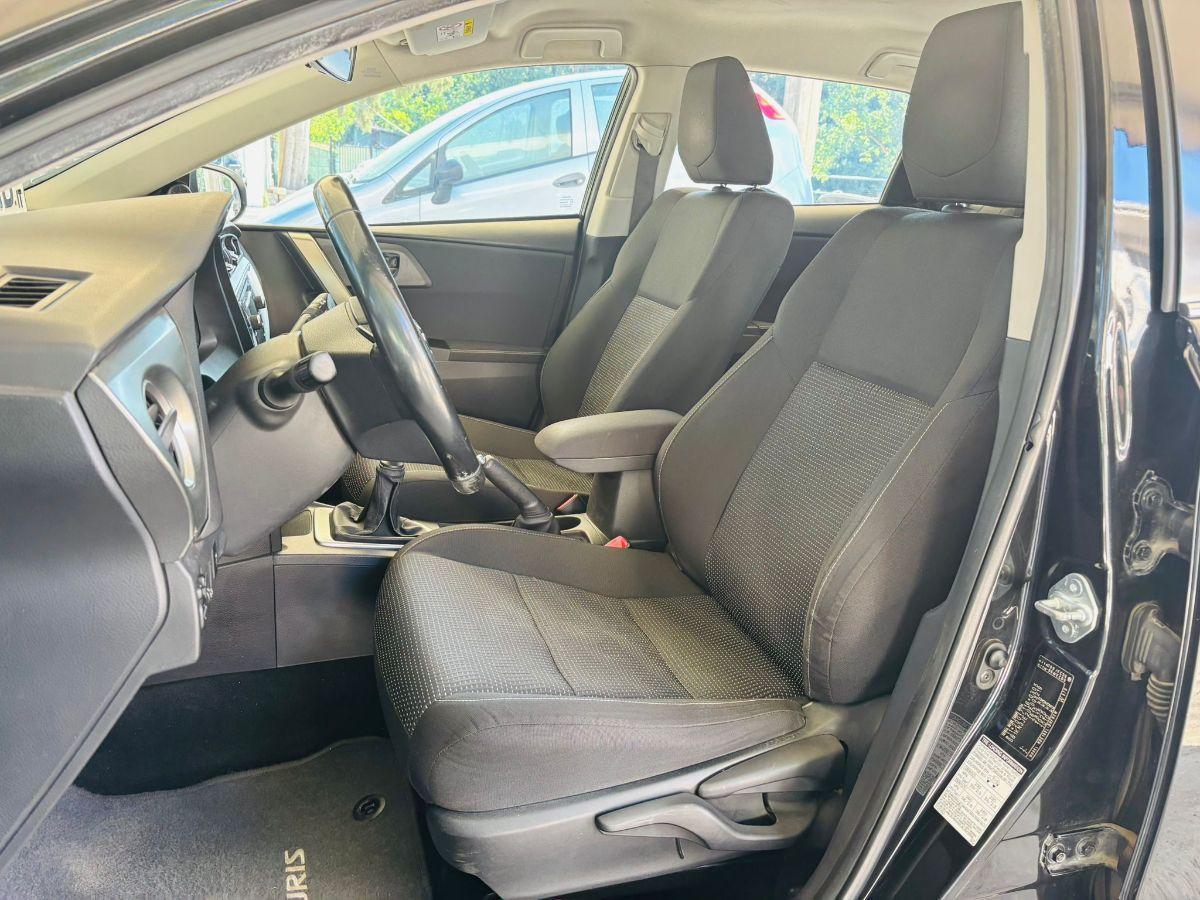 Toyota Auris 1.4 D-4D 90cv Lounge