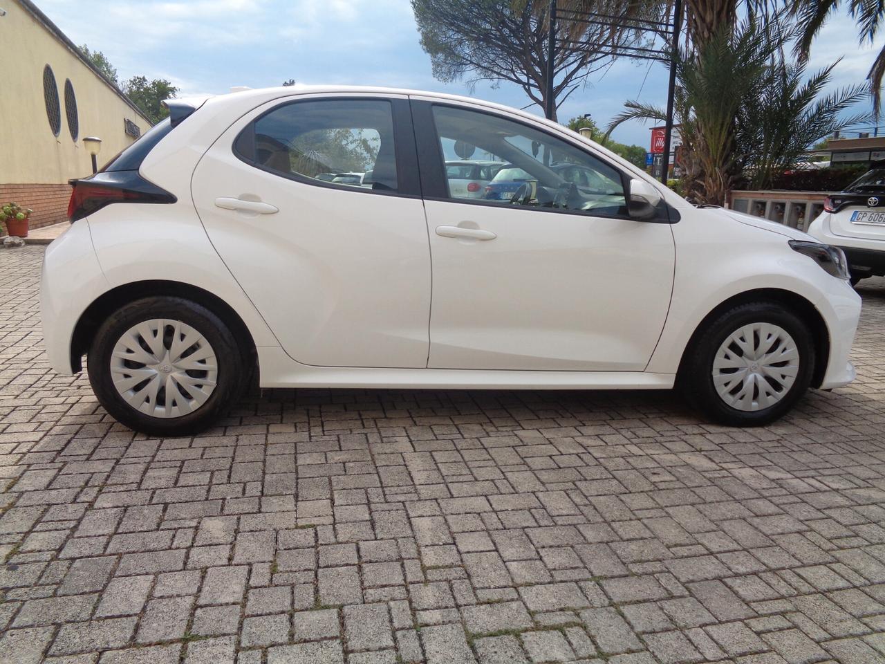 Toyota Yaris 1.5 Hybrid 5 porte Active