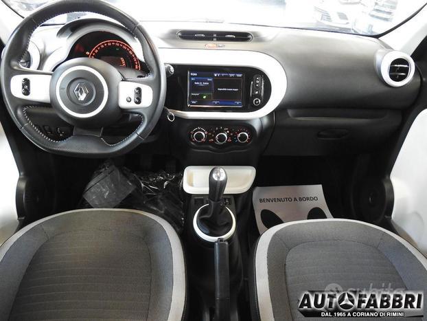 RENAULT - Twingo - SCe Duel2 MMI System Pdc Design