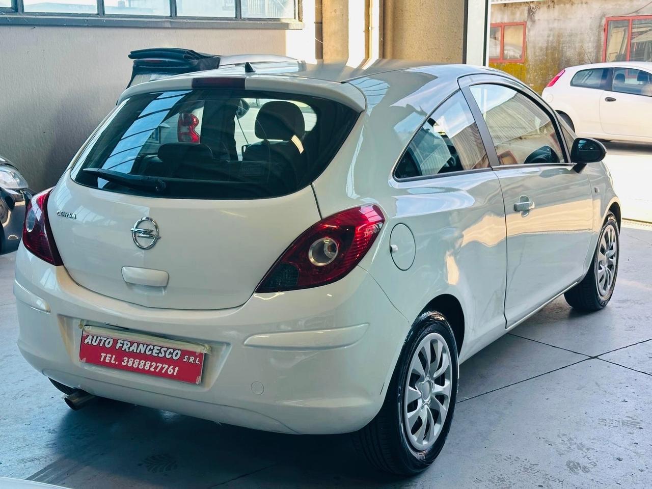 Opel Corsa 1.2 3 porte Edition