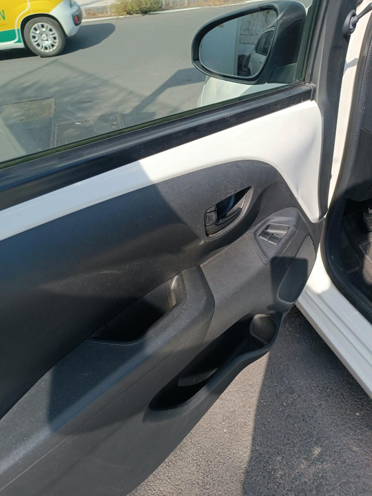 Peugeot 108 VTi 68 5 porte Allure TOP!