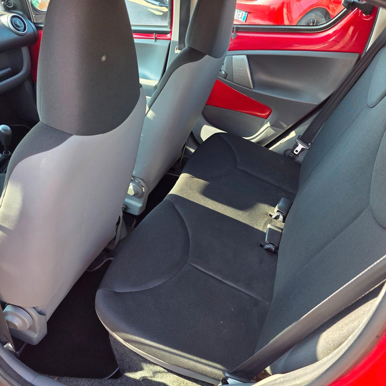 Toyota Aygo 1.0 12V VVT-i 5 porte Sol Connect