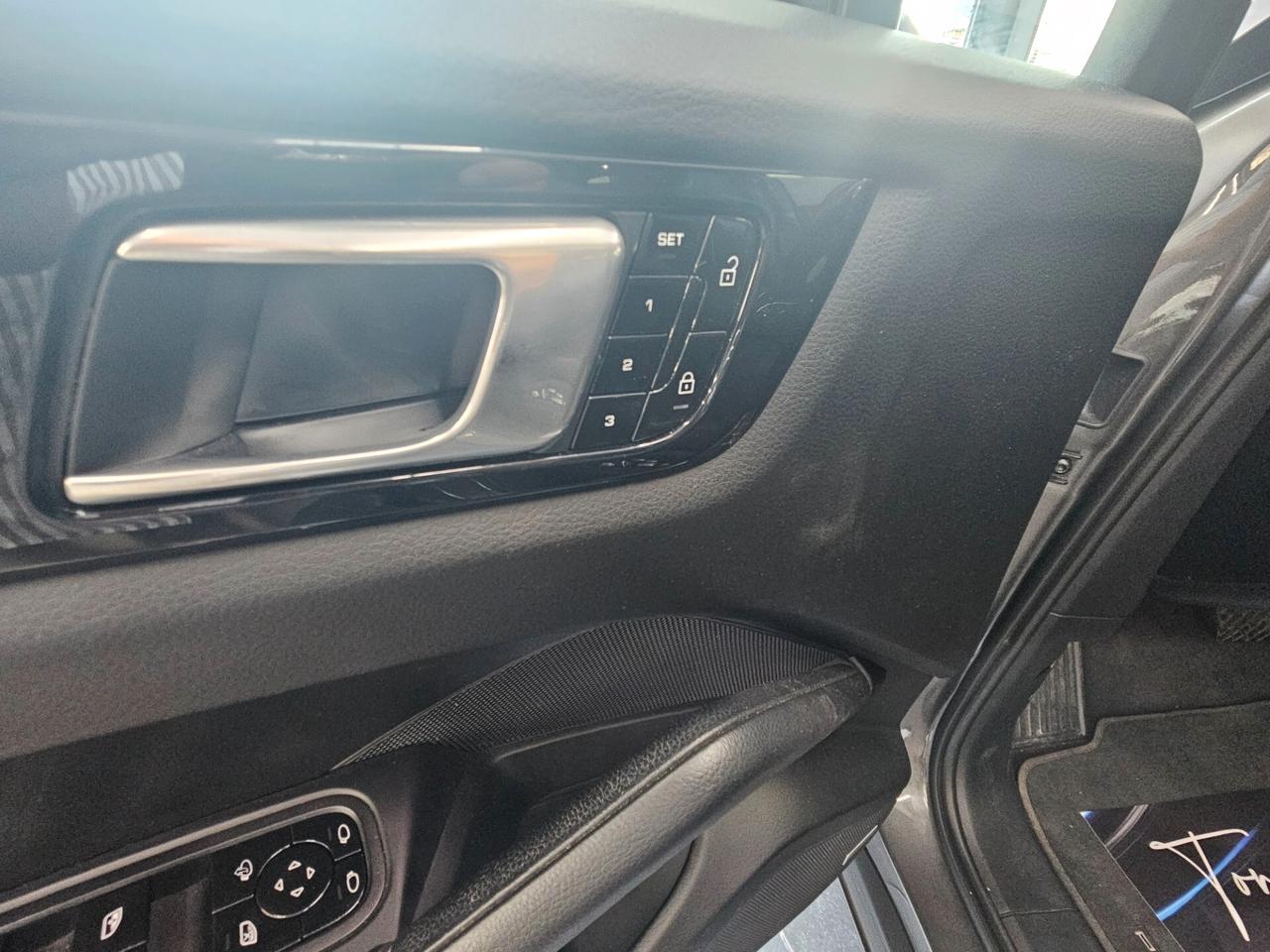 Porsche Cayenne 3.0 V6 E-Hybrid Platinum Edition