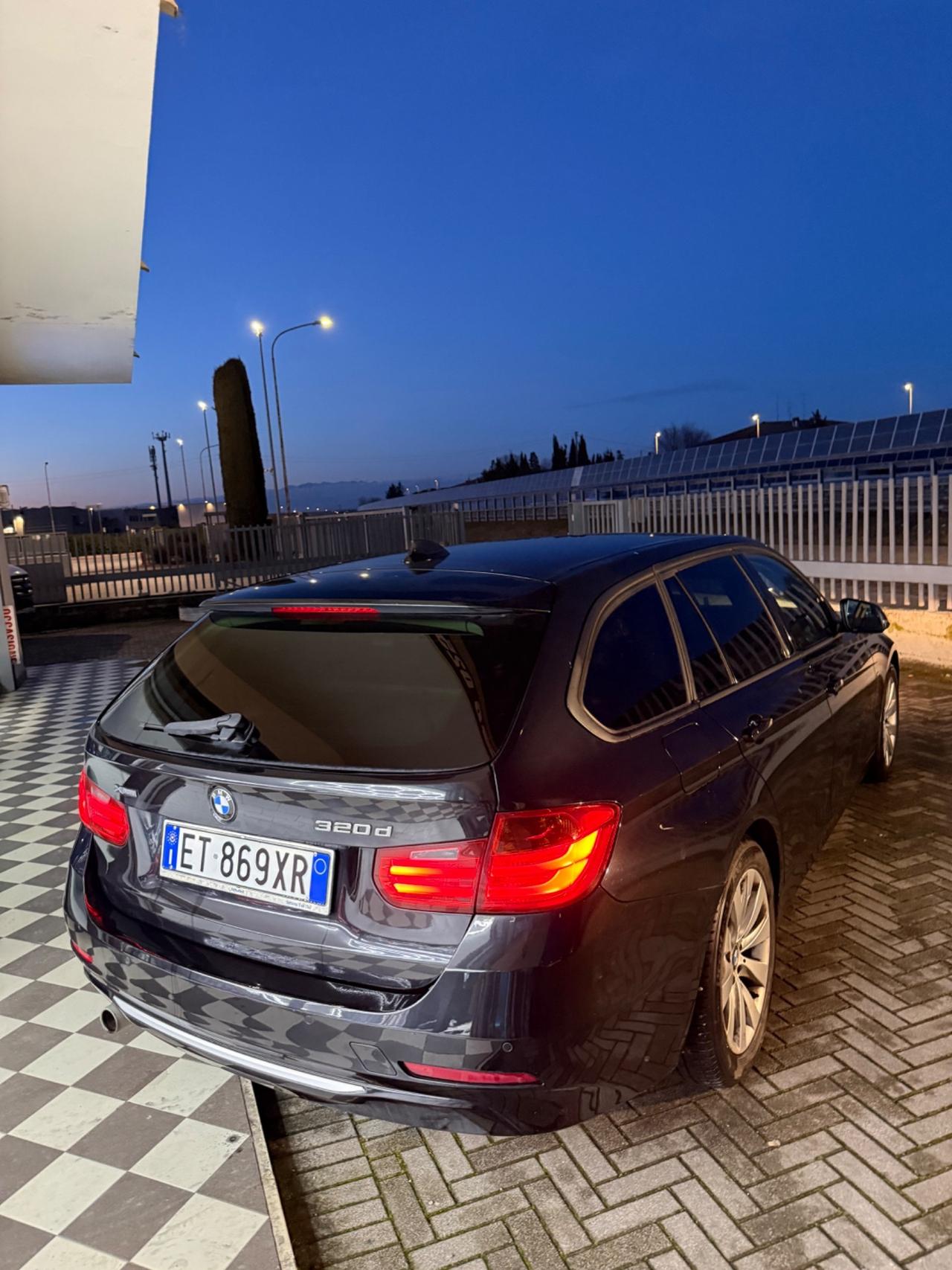 Bmw 320 320d xDrive Touring Msport