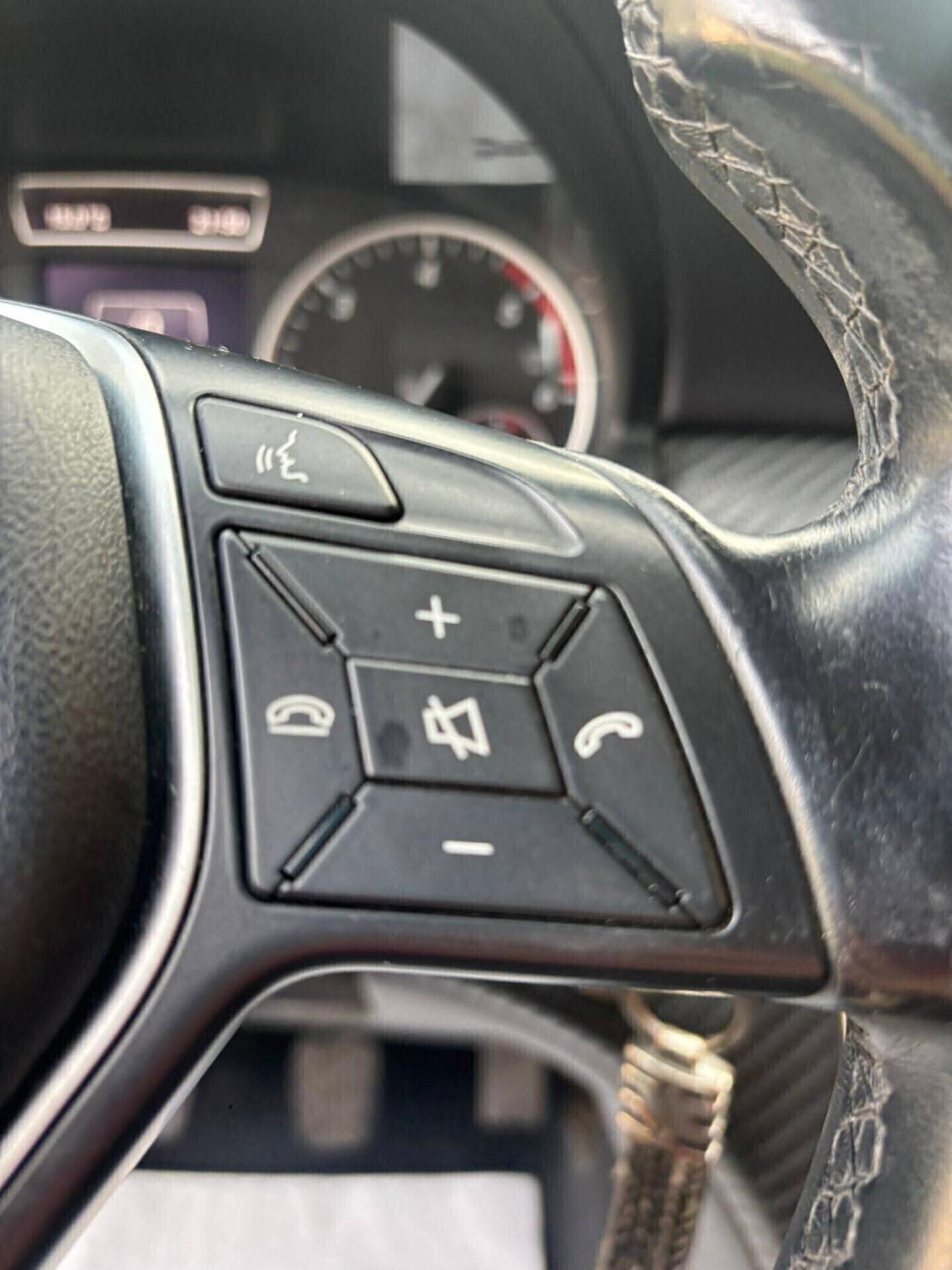 Mercedes-benz GLA 200 CDI Sport/,\