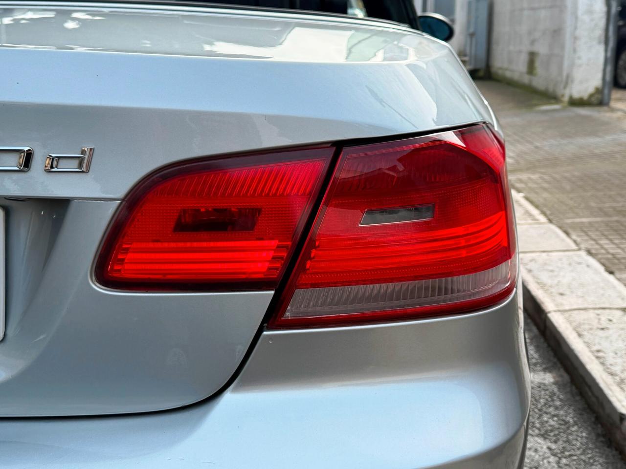 Bmw 320d *Cabrio Futura PELLE FULL - 2009