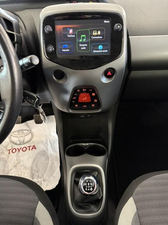 Toyota Aygo 5 Porte 1.0 VVT-i x-play