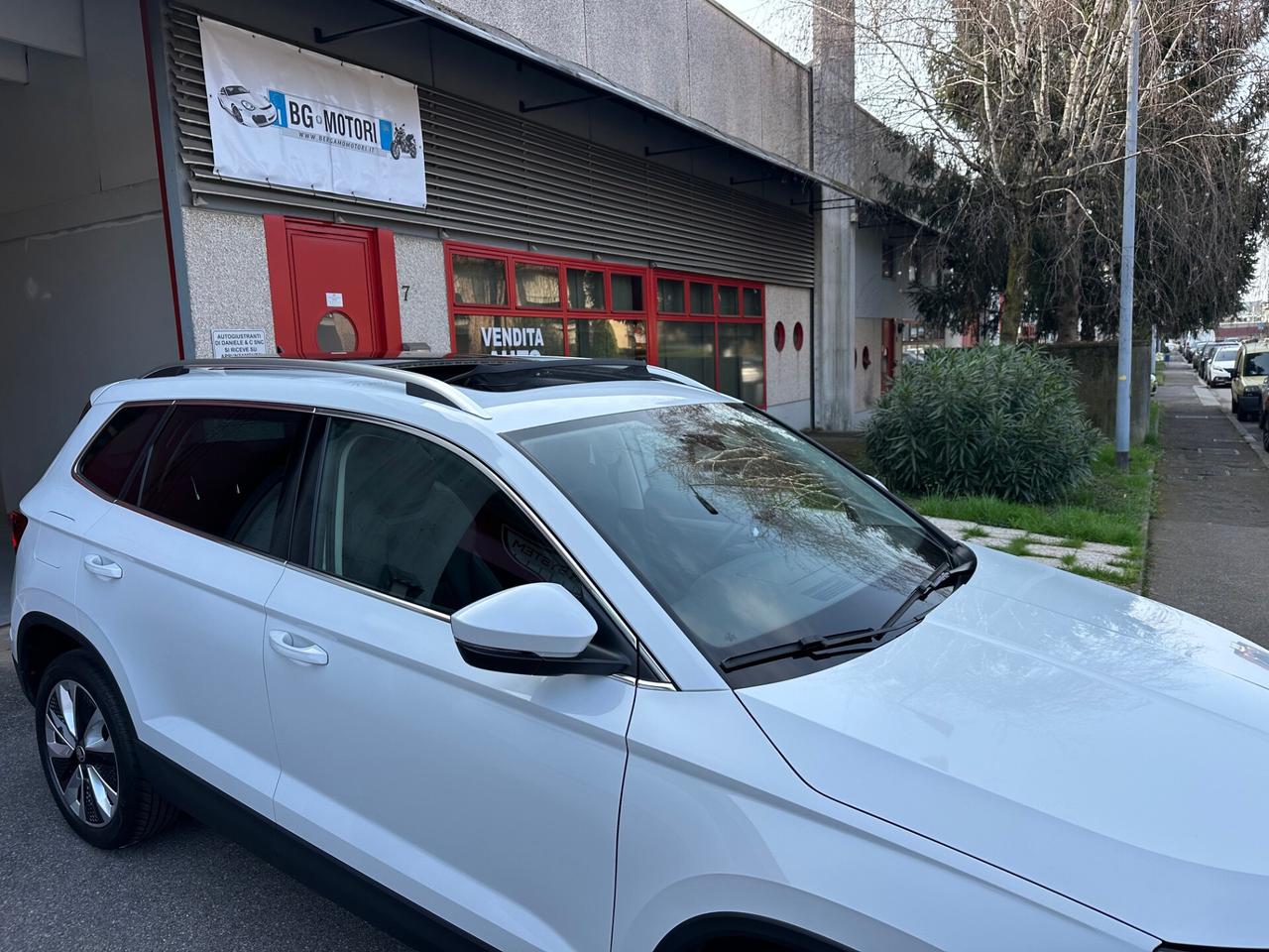 Skoda Karoq 1.5 tsi Executive dsg unipr. TETTO GARANZIA