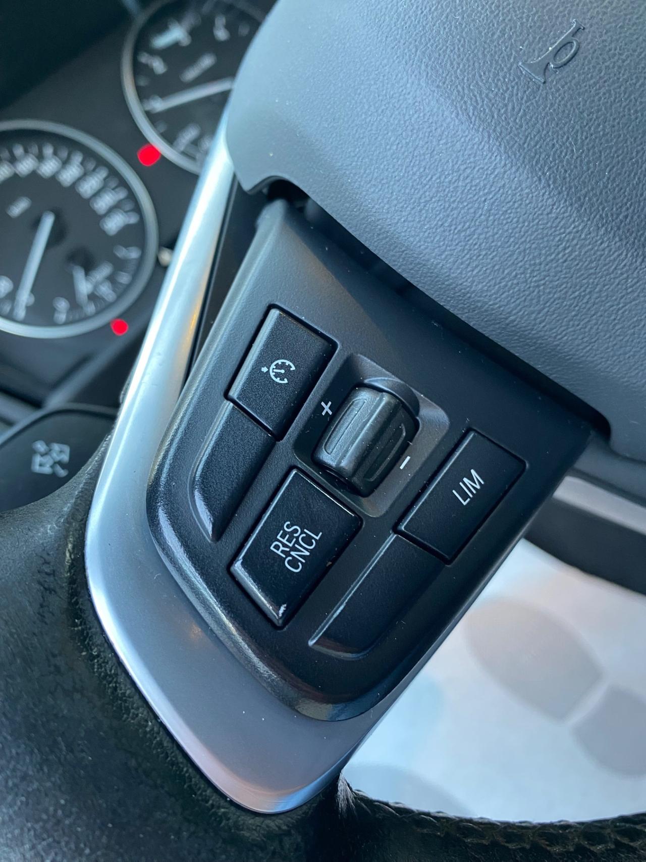 Bmw 2er Active Tourer 218d Advantage