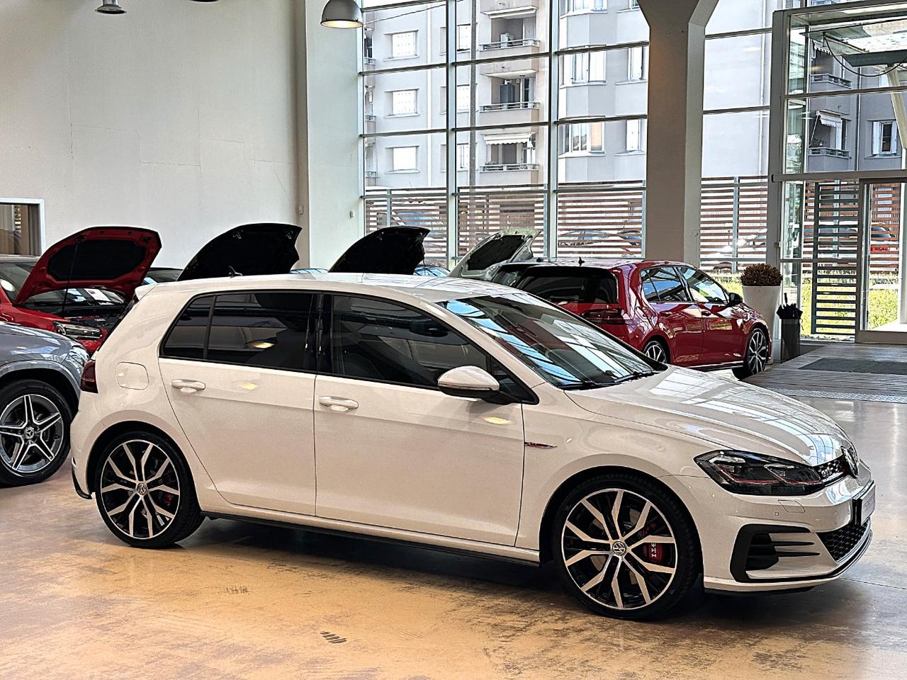 Volkswagen Golf GTI 2.0 tsi Performance DSG-19"-Camera-Keyless-Carplay