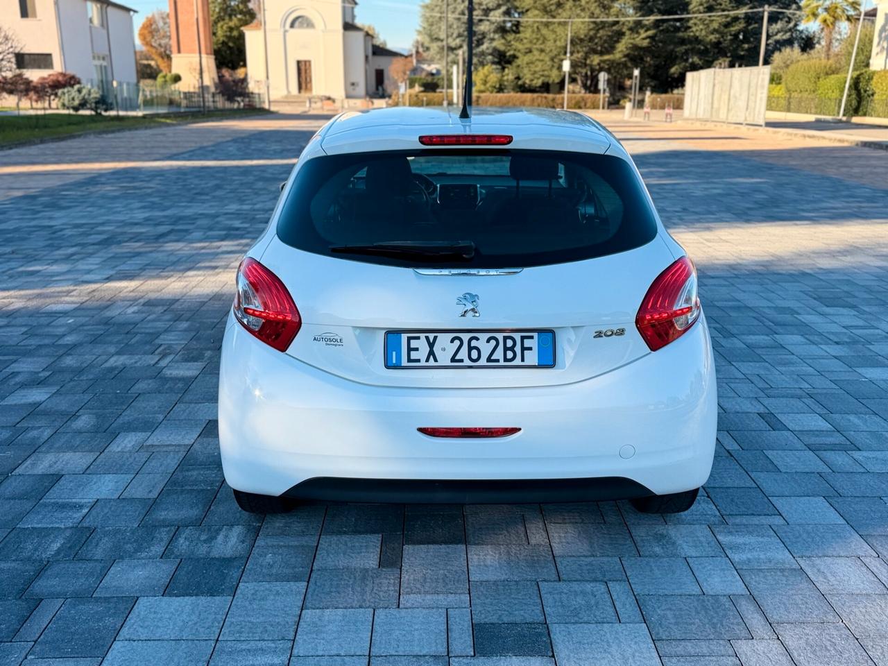 Peugeot 208 1.4 HDi 68 CV 5 porte Allure (NEOPATENTATI)