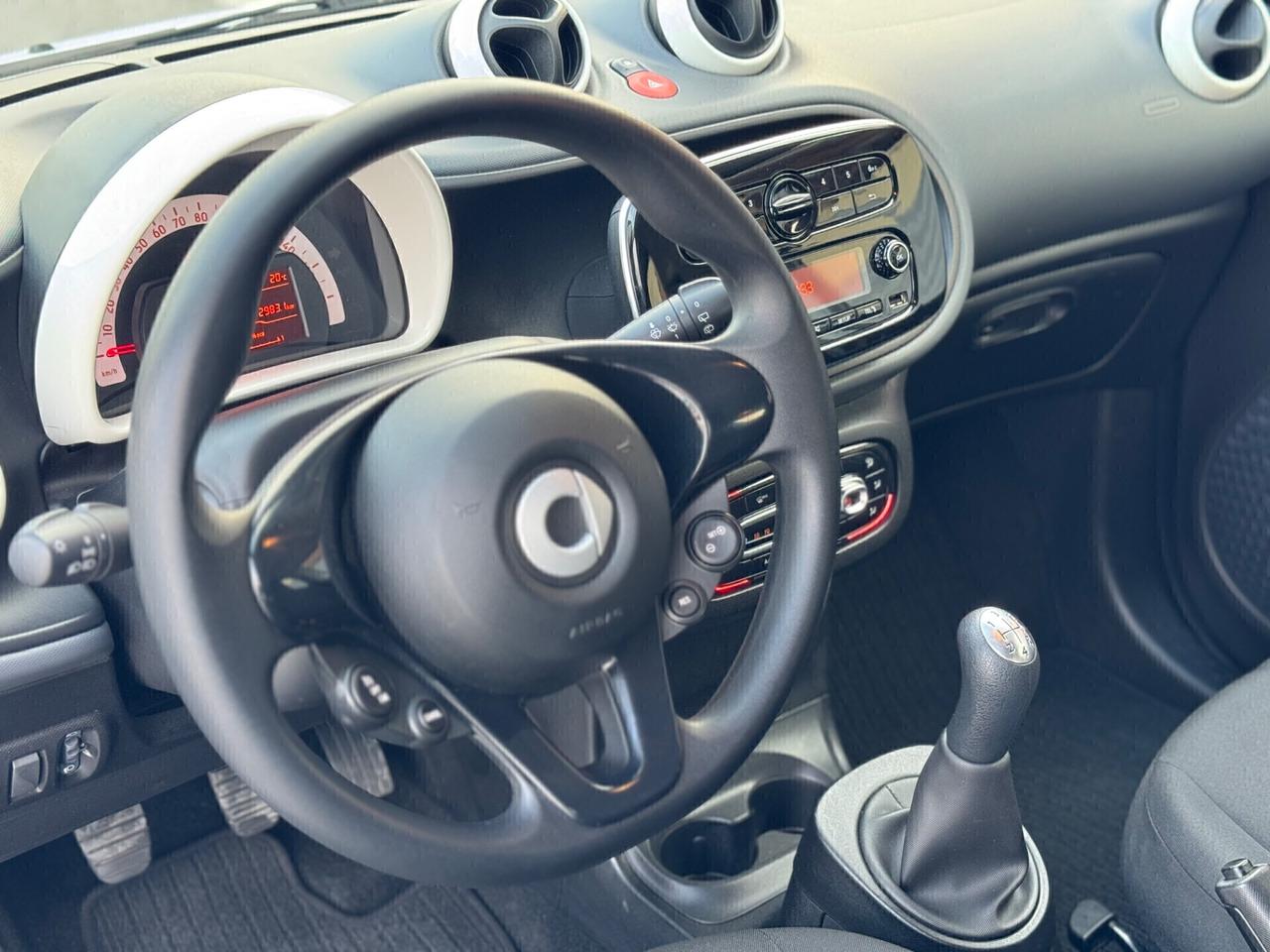 Smart ForFour 70 1.0 Youngster Neopatentati !