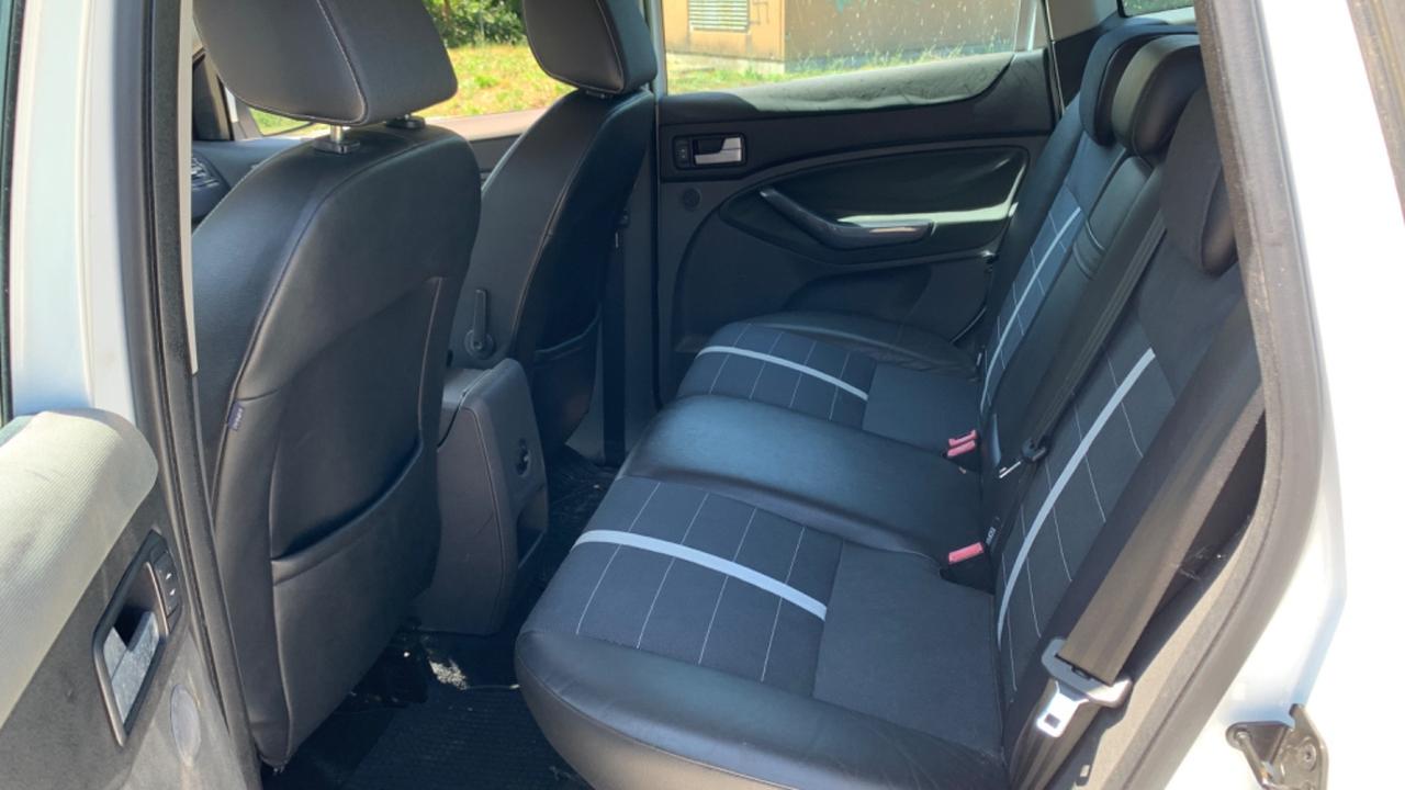 Ford Kuga 2.0 TDCi 136 CV 4WD Titanium DPF