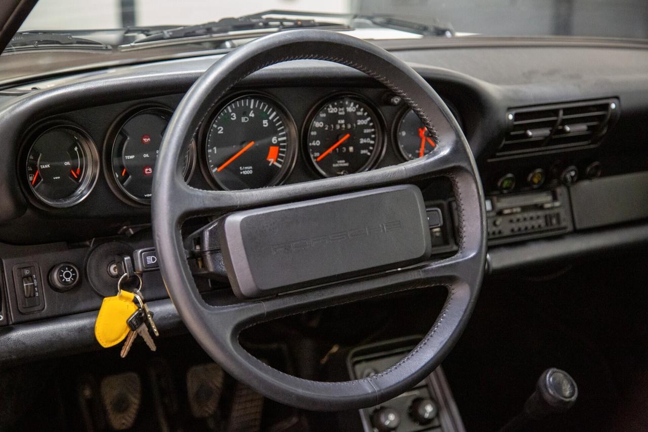 Porsche 911 Carrera 3.2 Targa G50 ASI Targa Oro