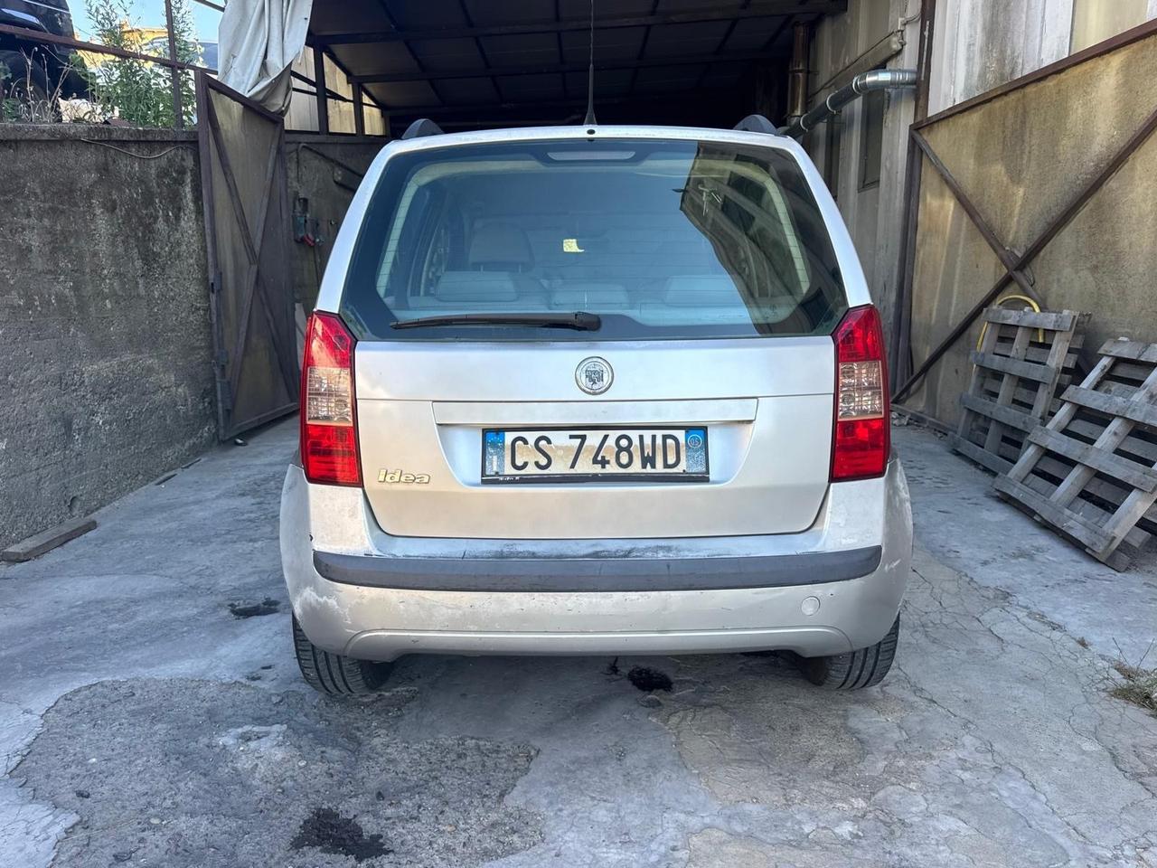 Fiat Idea 1.4 16V BlackEnergy