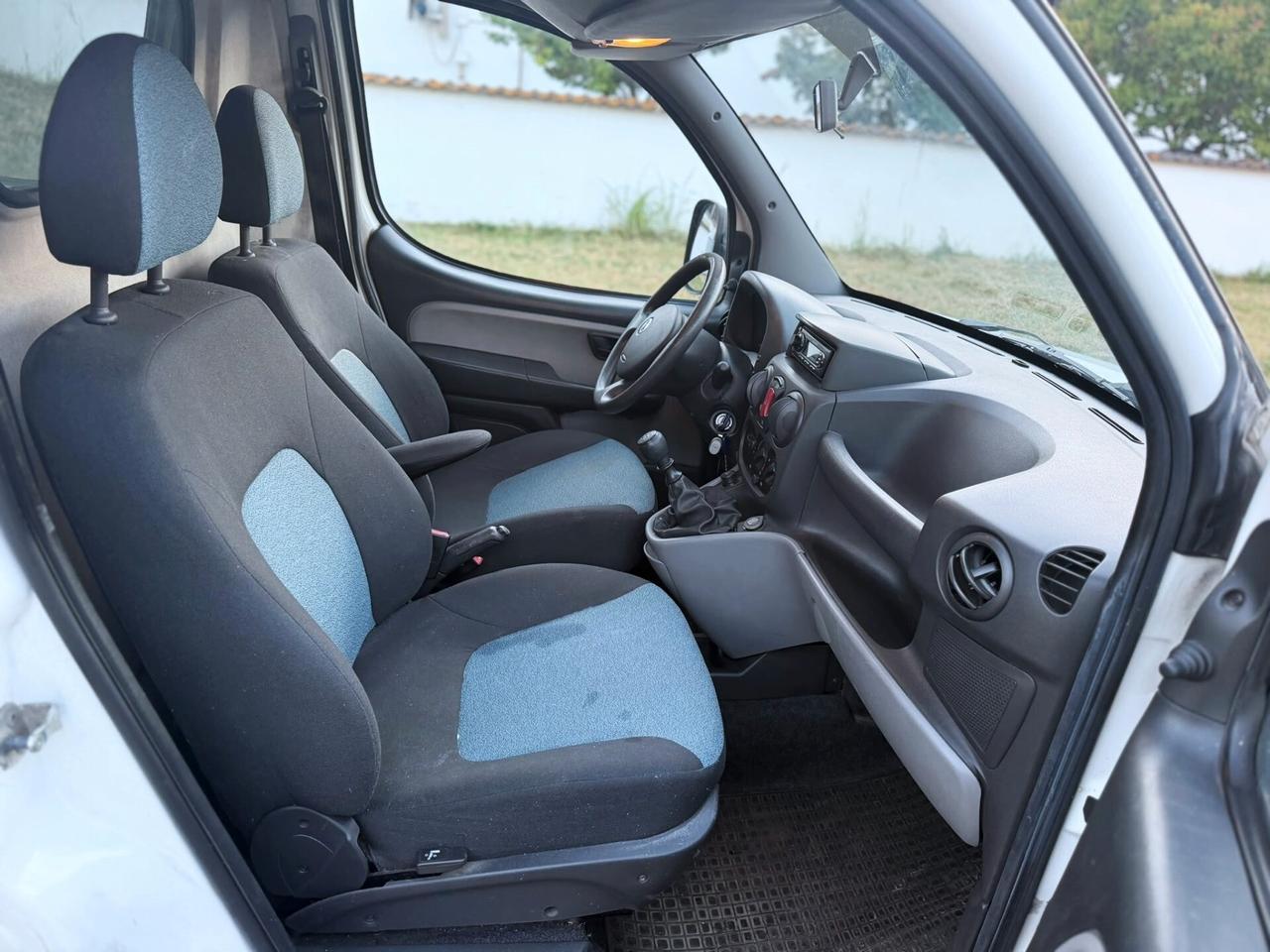 FIAT DOBLO 1.6 BENZINA METANO CON CLIMA