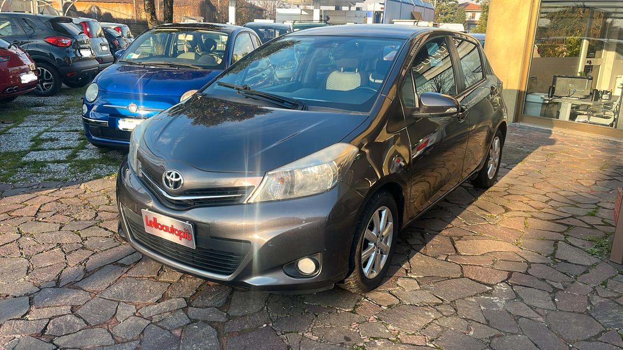Toyota Yaris 1.0 5 porte Lounge