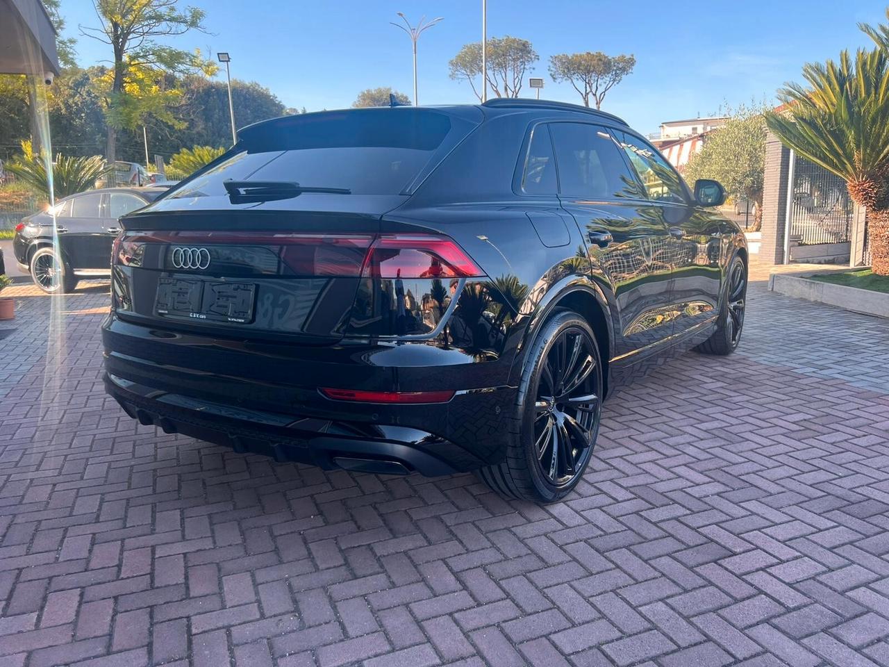 Audi Q8 50 TDI S-Line Quattro MY24*23"*PANORAMA*MATRIX