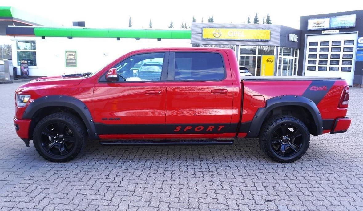 Dodge RAM 5.7 HEMI CrewCab Sport