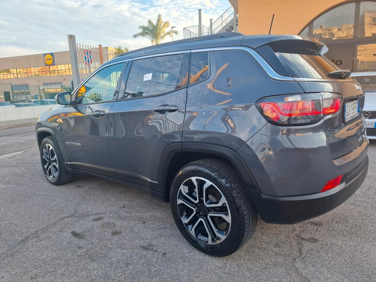 Jeep Compass 1.6 Multijet II Limited N1