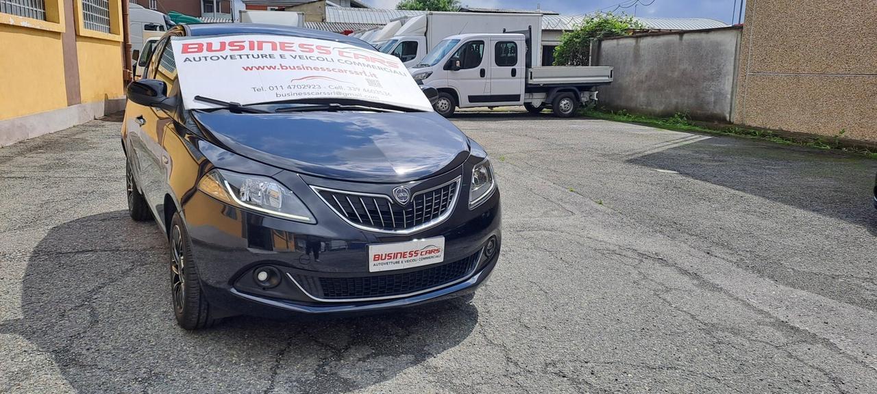 Lancia Ypsilon 1.0 FireFly 5 porte S&S Hybrid Ecochic Gold KM. 20.000 CERTIFICATI-AUTO PER NEOPATENTATI