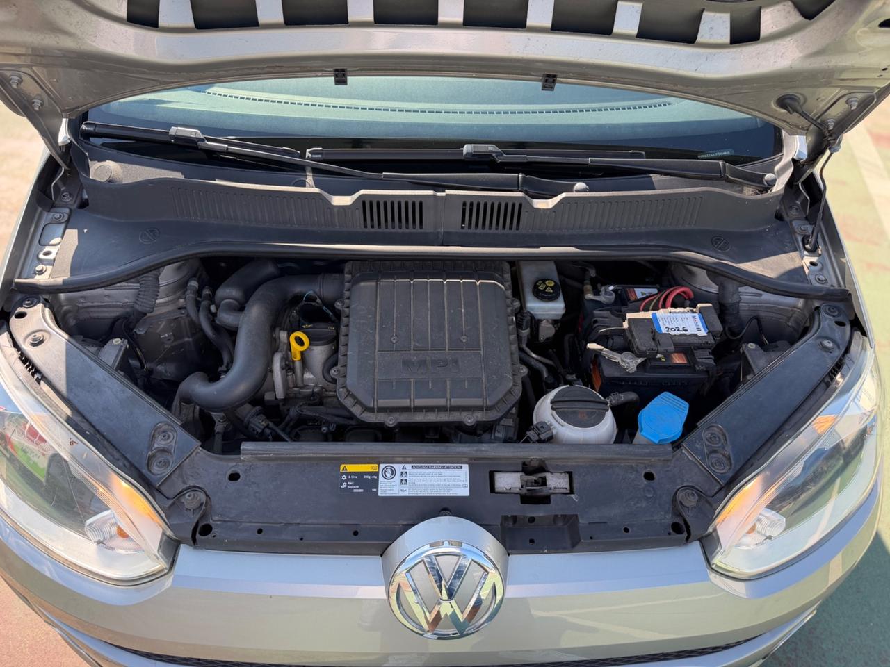 Volkswagen up! 1.0 75 CV 5p. high