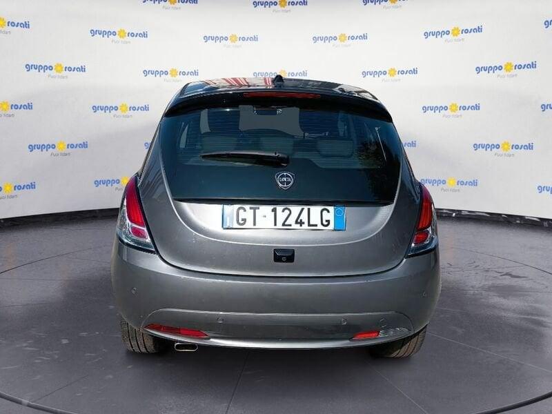 Lancia Ypsilon New 5 porte My24 1.0 Firefly 70 CvStart&Stop Hybrid Oro