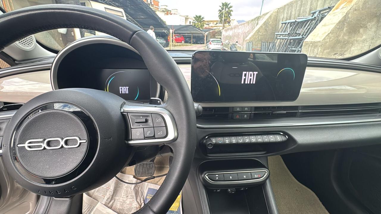 Fiat 600 1.2 Hybrid AUTOMATICA 100 CV ICON 2024 USATO