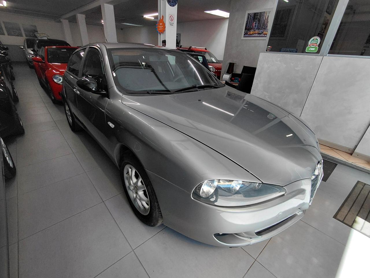 Alfa Romeo 147 1.9 JTD (120) 5 porte Progression