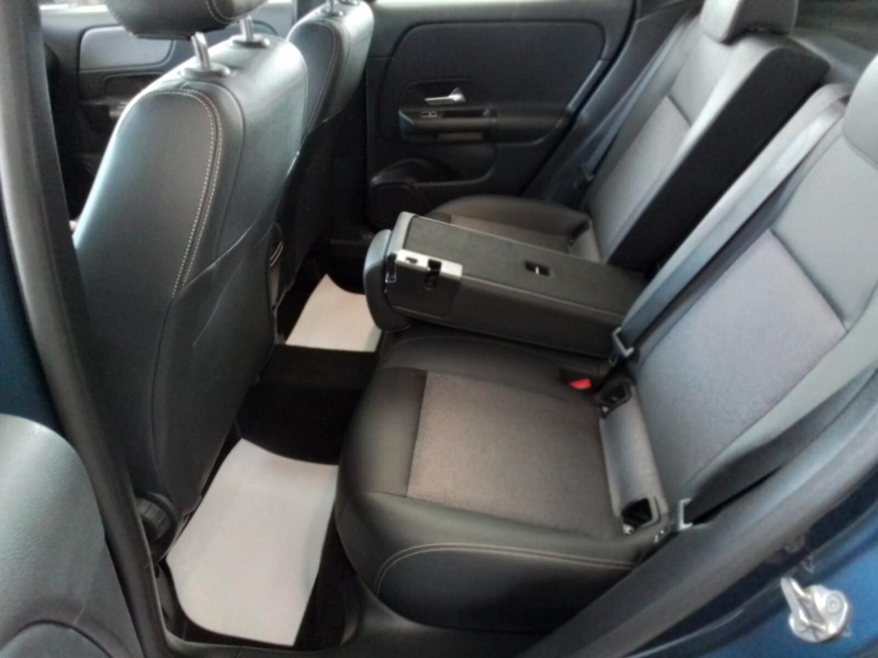 Mercedes-benz GLA 200d 150cv Automatic Business Extra