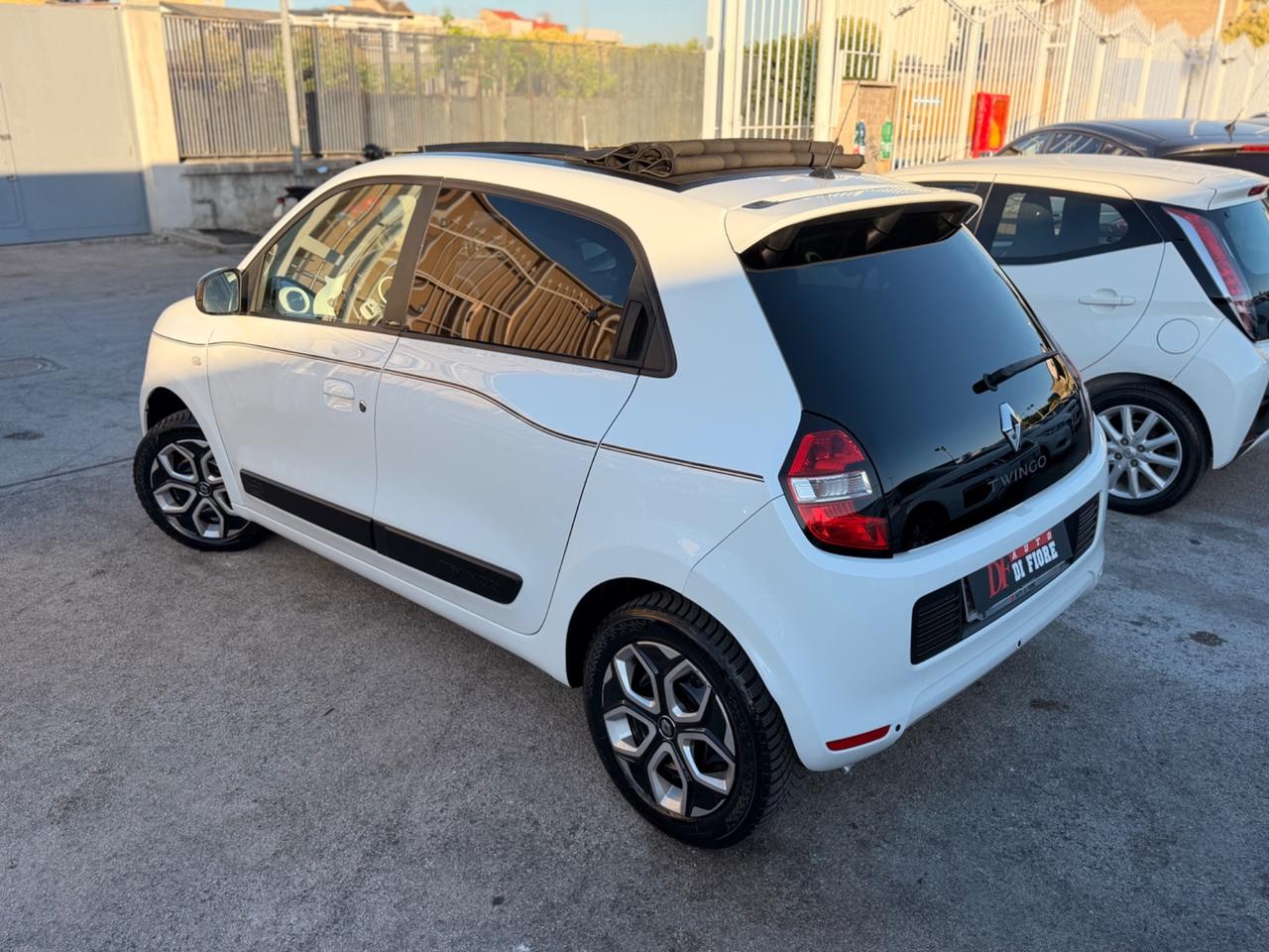 Renault Twingo 1.0 70CV CABRIO LIMITED