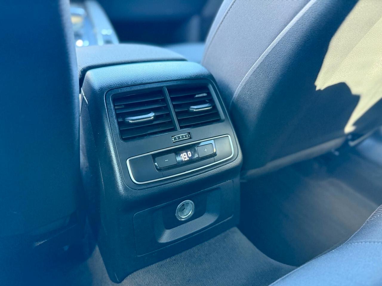 Audi A4 2.0 TDI HYBRID Advanced Edition s-tronic + Matrix