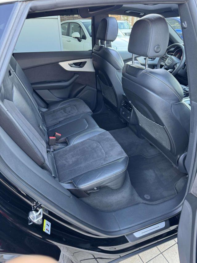 AUDI Q8 50 3.0 tdi S-line quattro Tetto cerchi 22