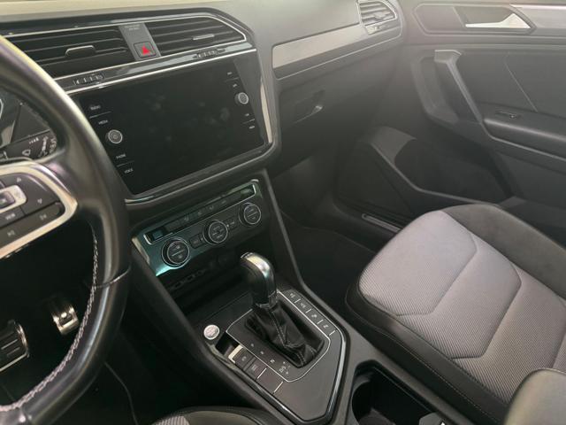VOLKSWAGEN Tiguan 2.0 TDI DSG Advanced R-LINE Exterior Pack