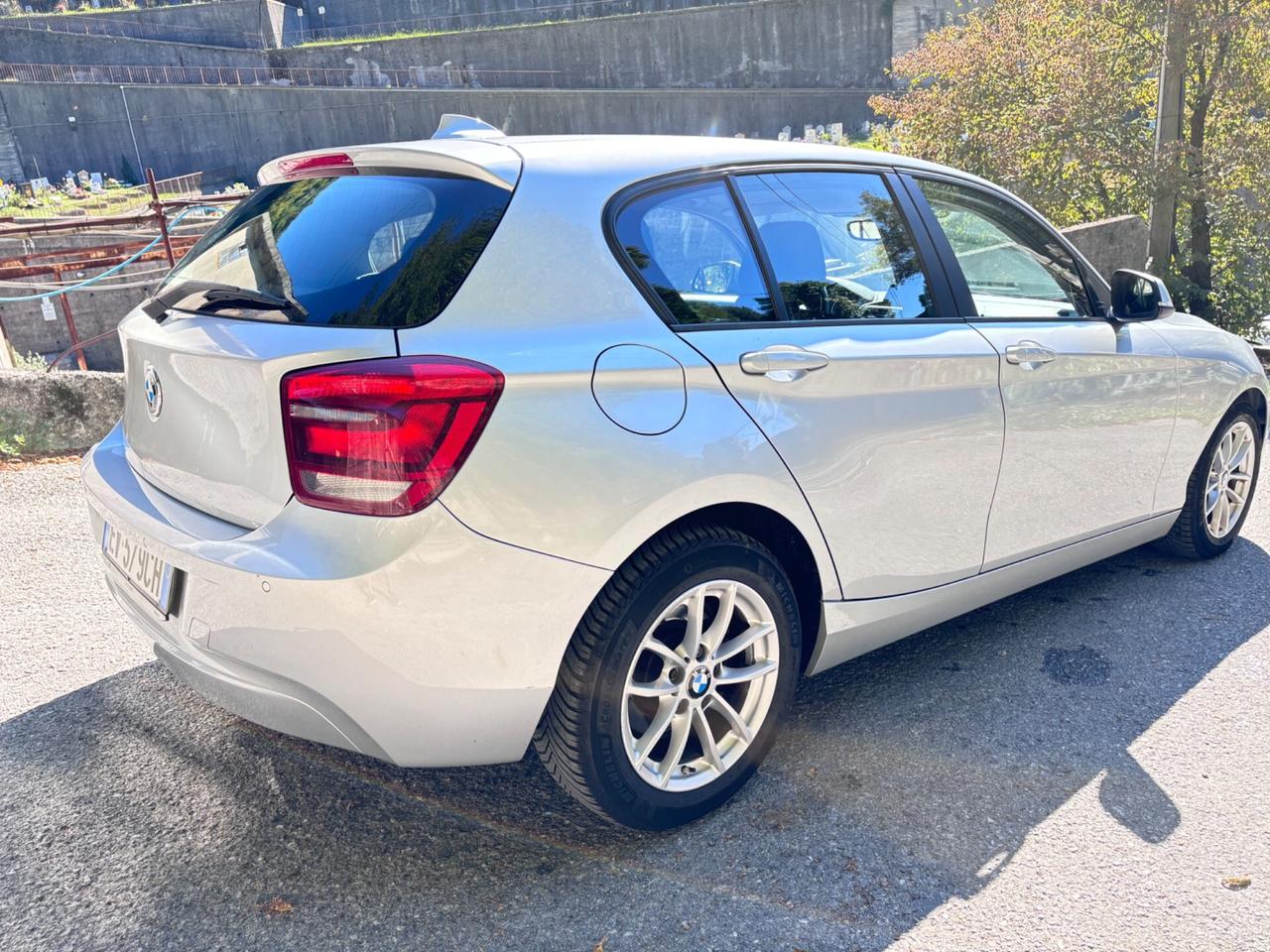 Bmw 116 116d 5p. Urban AUTOMATICO