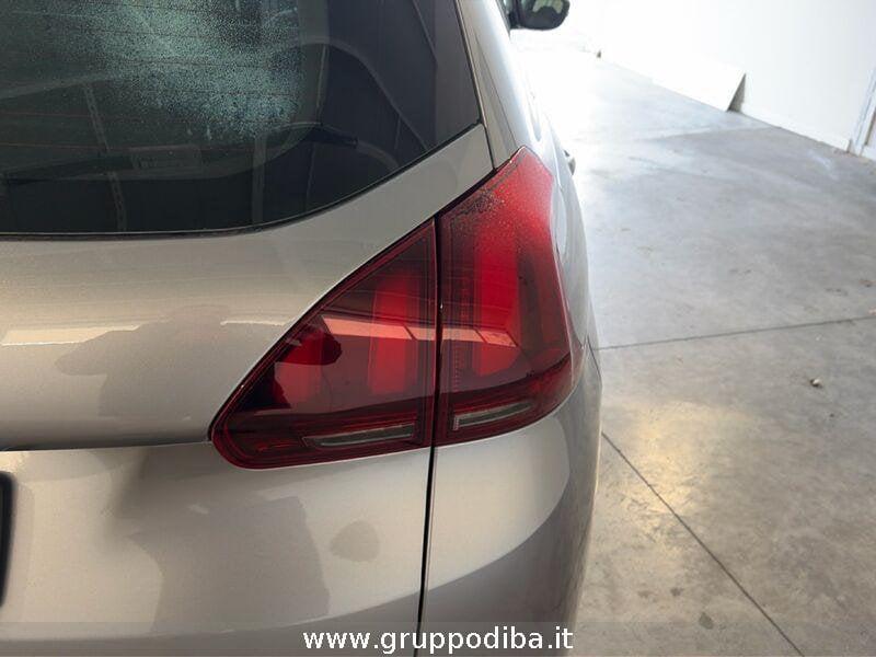 Peugeot 2008 Benzina 1.2 puretech Active s&s 82cv my18