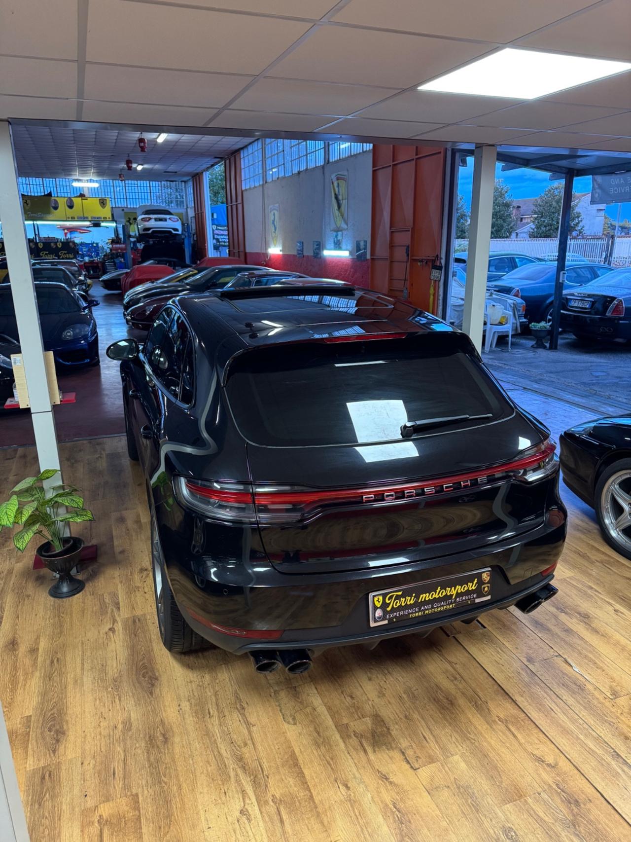 Porsche Macan 2.0T “Pari al nuovo” PERMUTE