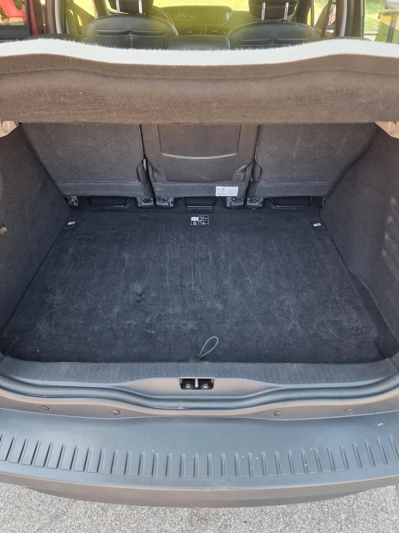Renault Scenic 1.5 dCi 110CV Distr ok/ UNCPR.