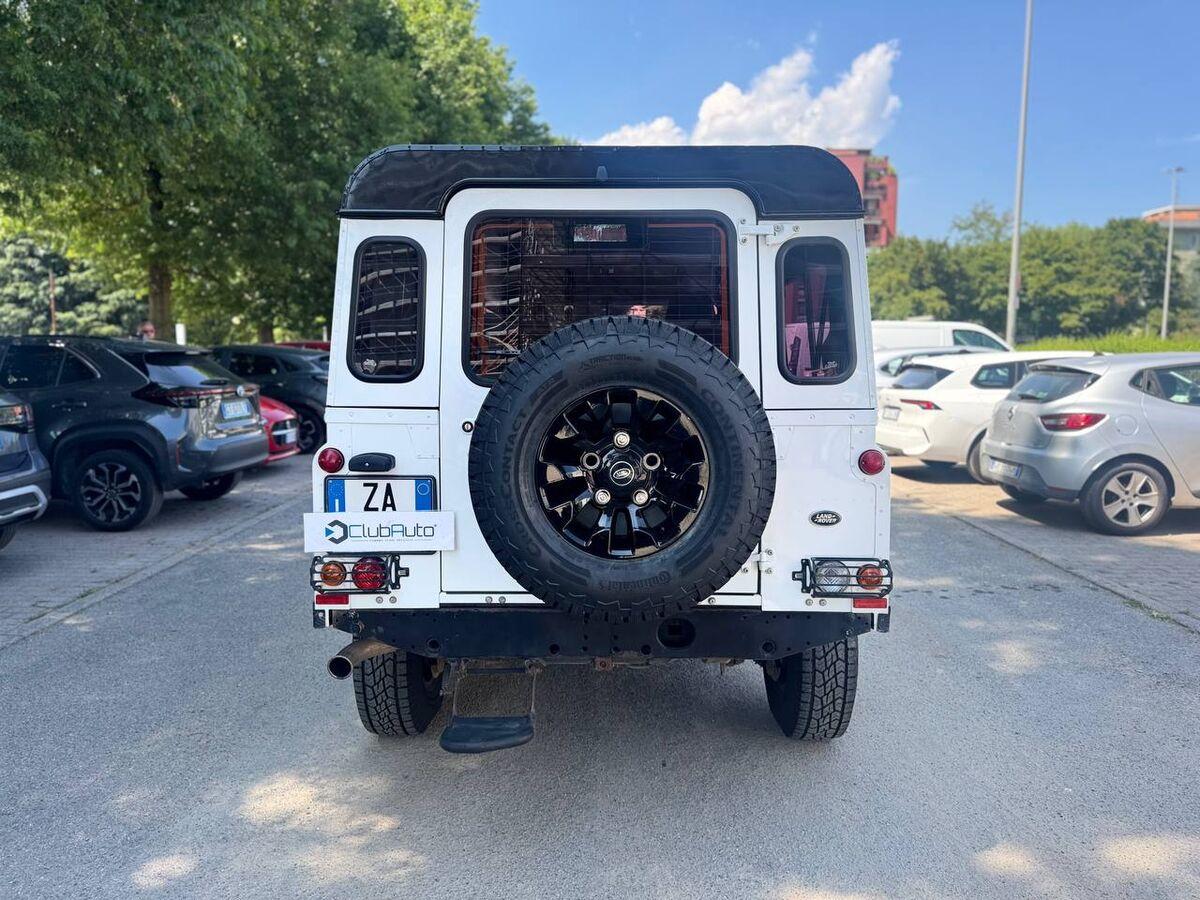 Land Rover Defender 130 110 2.2 td SW