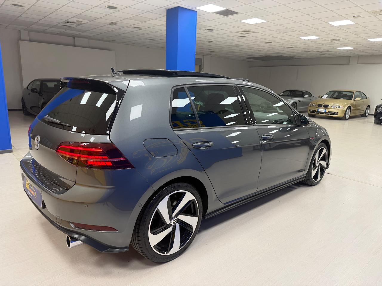 Volkswagen Golf GTI 230 CV TETTO APRIBILE*INTERNI SPORTIVI**PARI AL NUOVO**