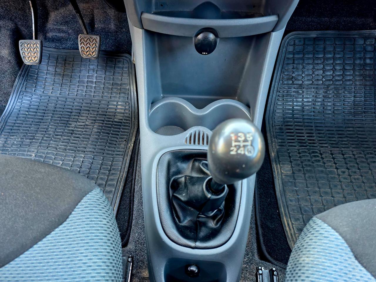 Toyota Aygo 1.0 12V VVT-i 3 porte Sol 2006-E4 Manuale NEO