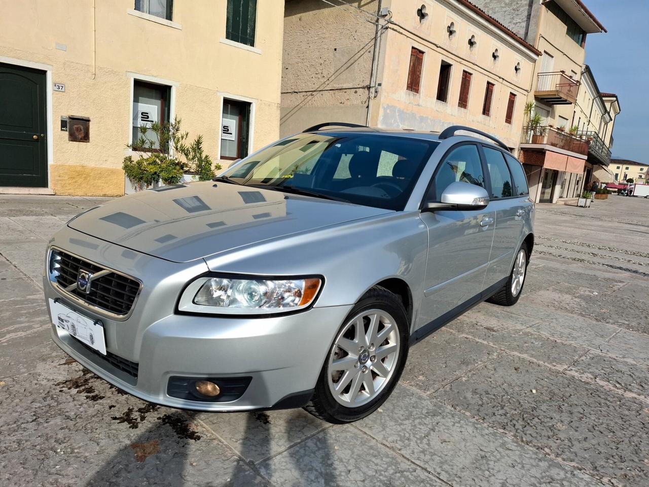 Volvo V50 2.0 D 136cv 6 Marce Momentum