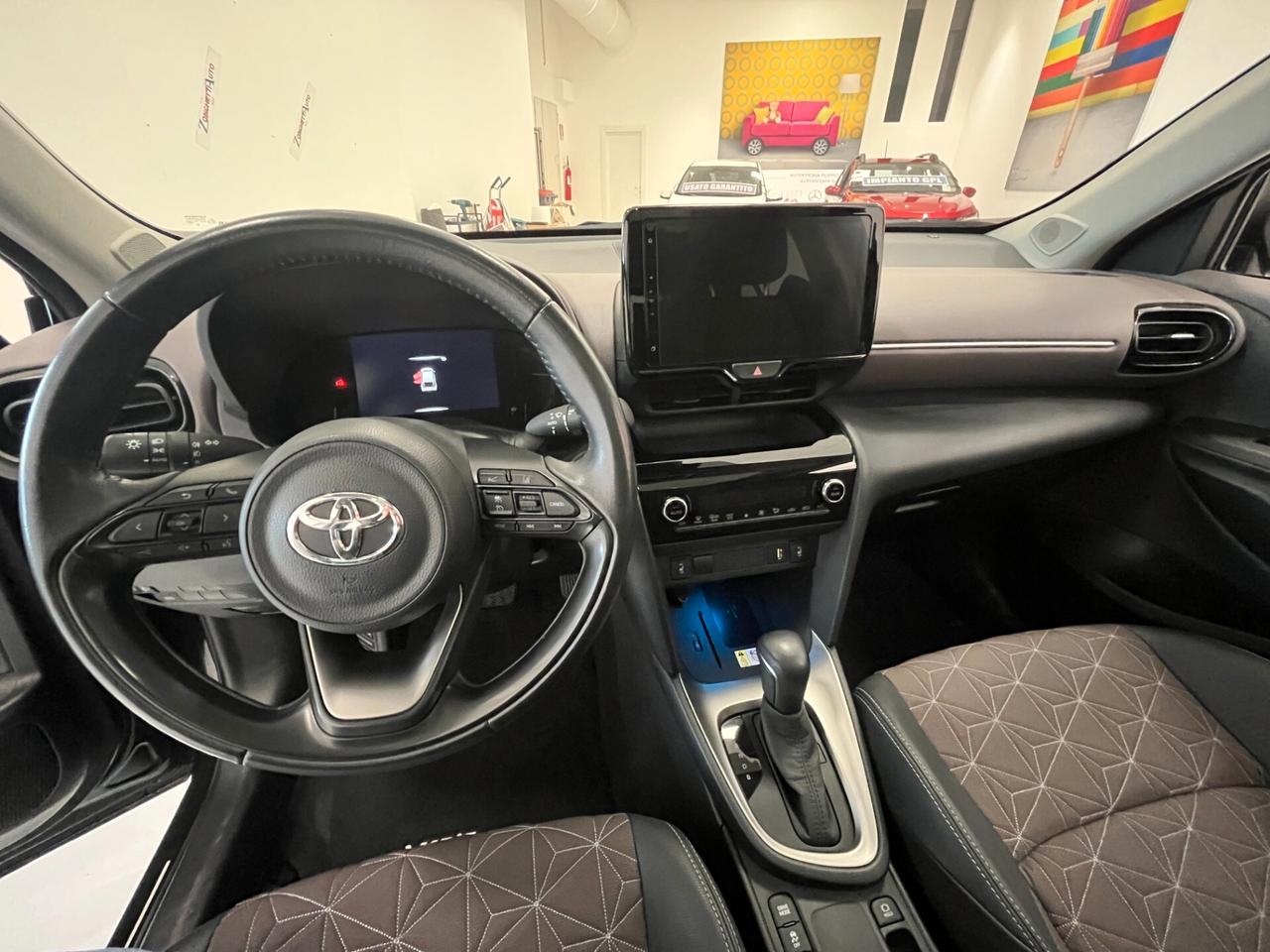 TOYOTA YARIS CROSS 1.5 HYBRID AUT.